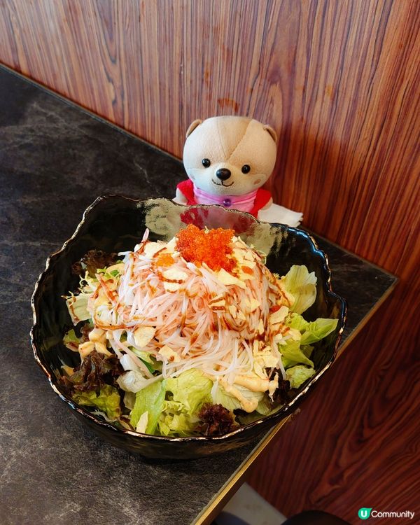 古今二在荃新天地也開了分店，這家分店環境特別，坐在窗邊還可欣...