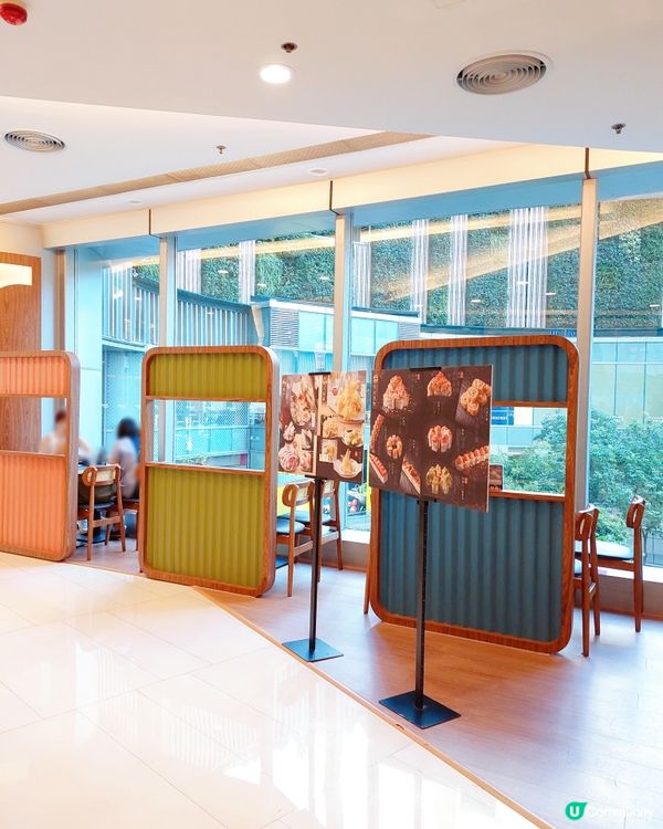 古今二在荃新天地也開了分店，這家分店環境特別，坐在窗邊還可欣...