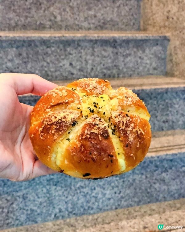 🌸嘉多娜新品～蒜香乳酪包🧄🌸