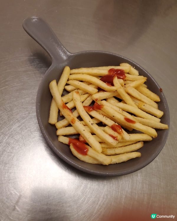 在運動完，走過聖誕🎄，ZA嘉年華後，可以稍事休息一下，跟女朋...