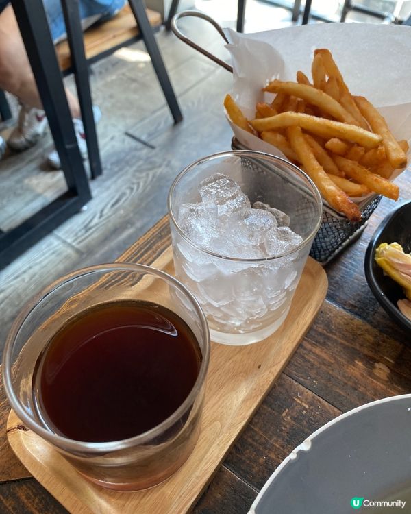 人在山旮旯，歎cold brew，食變奏海南雞飯