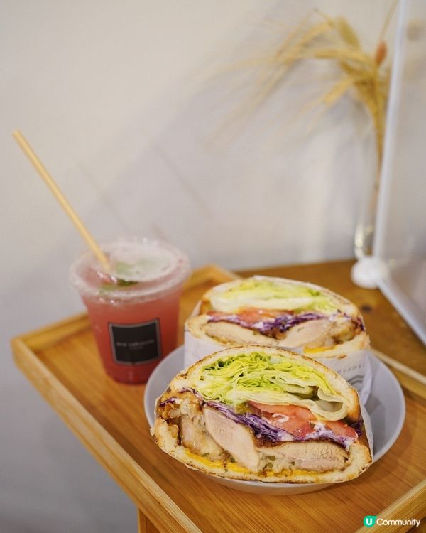 係Openrice搵到依間店，原來係由IG店起家，主打芋泥吐...