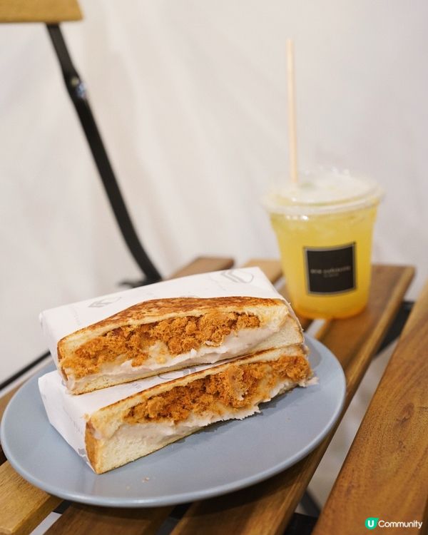 係Openrice搵到依間店，原來係由IG店起家，主打芋泥吐...