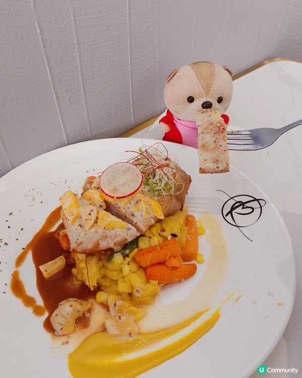 元朗最近開了不少新餐廳，這次就去了一家咖啡店，是位於雞地的小...