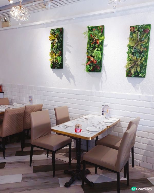 元朗最近開了不少新餐廳，這次就去了一家咖啡店，是位於雞地的小...