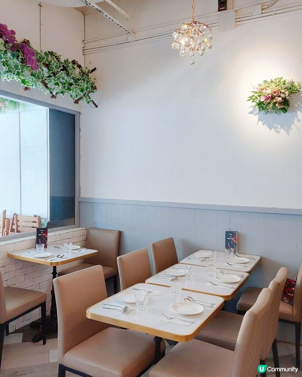 元朗最近開了不少新餐廳，這次就去了一家咖啡店，是位於雞地的小...