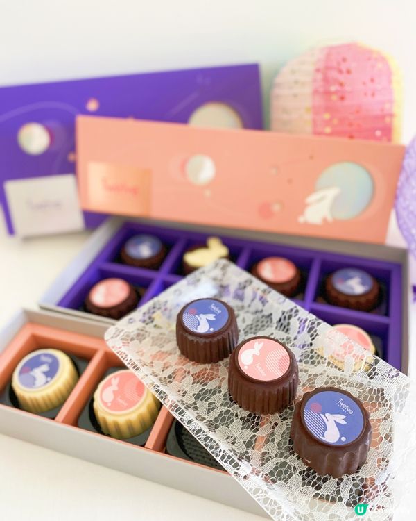 未到中秋正日傳統月餅、奶黃月餅、伯爵茶味、朱古力味月餅都食過...