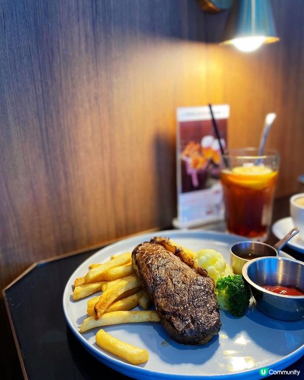 觀塘一向多嘢食，今次呢間仲有戶外位置，相信夜晚想飲返杯都係個...