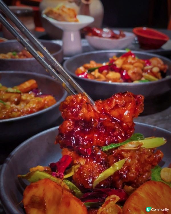 喺灣仔型格人氣嘅川流。最近推出全新嘅「七滋八味川式半放題晚宴...