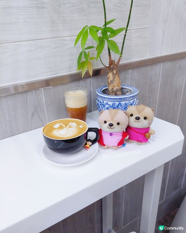 很久沒來這裡飲咖啡了，我們喜歡在平日去，因為人流較少及寧靜。...