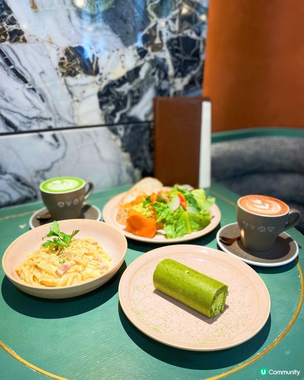 放假去咗尖沙咀呢間拱門café，有我鐘意嘅西式早餐😋飲埋杯h...