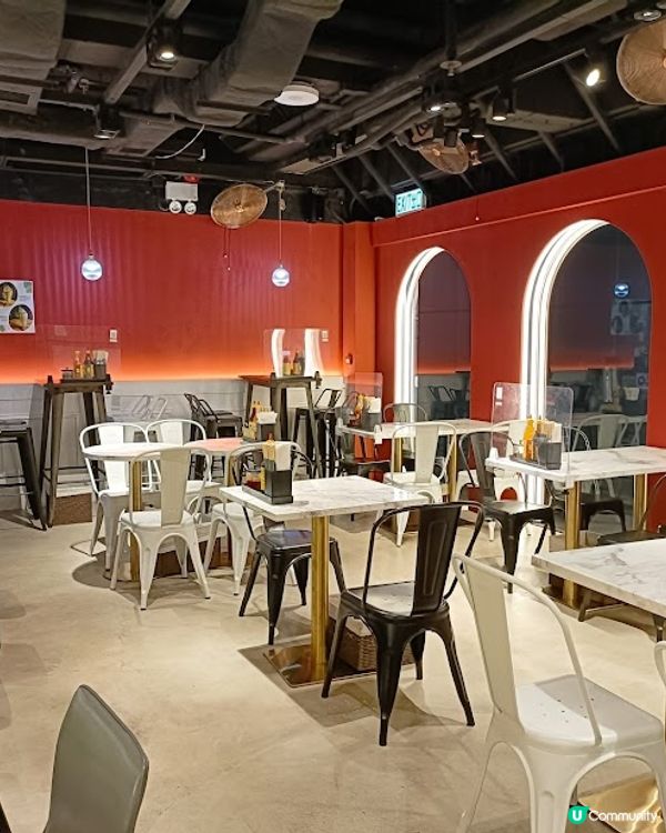 Lúa位於銅鑼灣東角道26號怡安大廈1樓13-15號舖及地下...