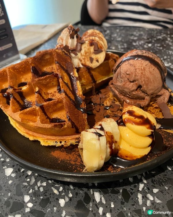 Chocolate ice cream waffles #😋...
