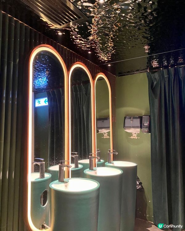 TST 靚景打卡餐廳 - Library