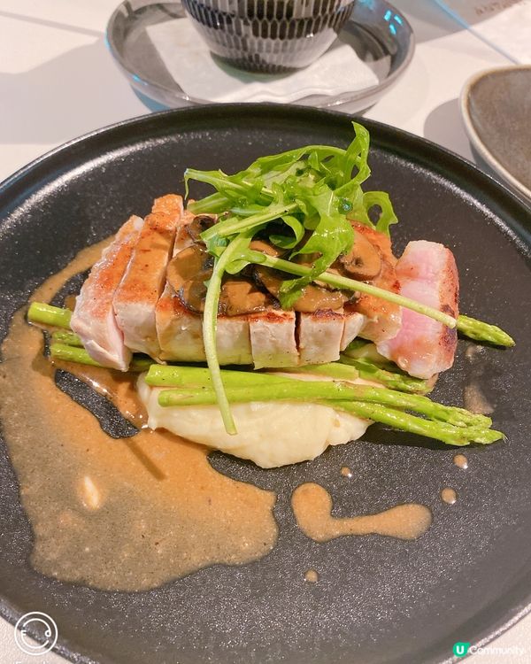 TST 靚景打卡餐廳 - Library