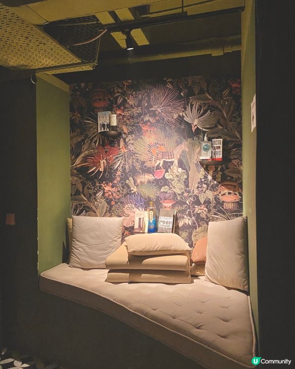 TST 靚景打卡餐廳 - Library