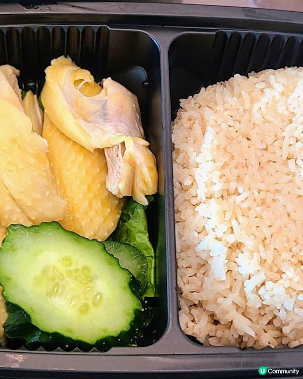 外賣系列，咖哩牛腩配薄餅、沙嗲鷄肉串、海南鷄飯，兩個人都食唔...