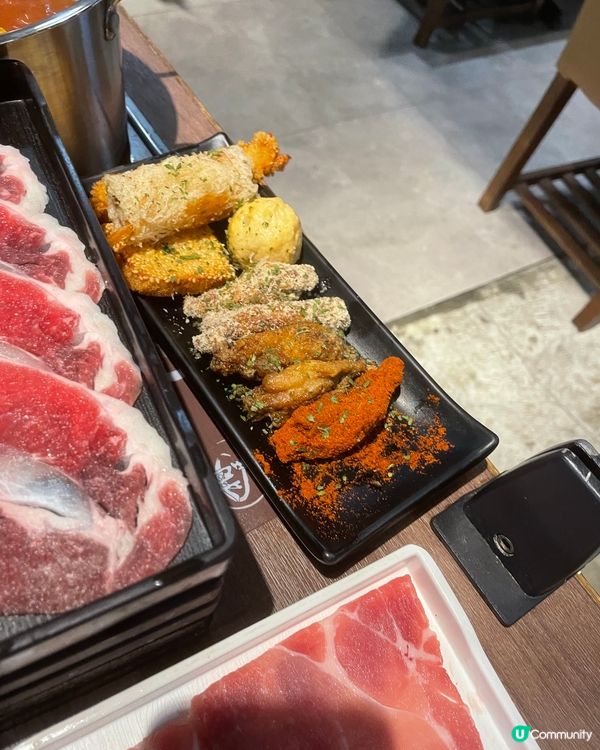 上個月睇到介紹一間大閘蟹無限時任食火鍋店