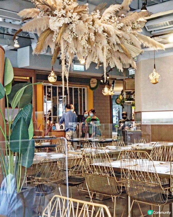 《旺角泰菜🇹🇭鹹點一般。甜品先係主菜🤩》 