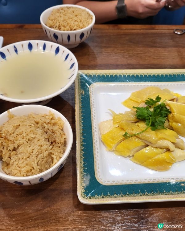 之前睇介紹一直想試呢間餐廳, 佢係長沙灣元州街, 係一間唔起...