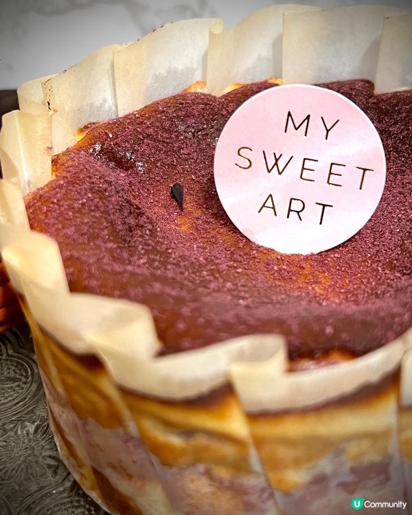 一向喜歡食芝士，而甜品中，芝士蛋糕好多時都係我既首選，喜歡佢...