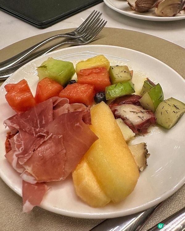 Semi-buffet Dinner $728+10%