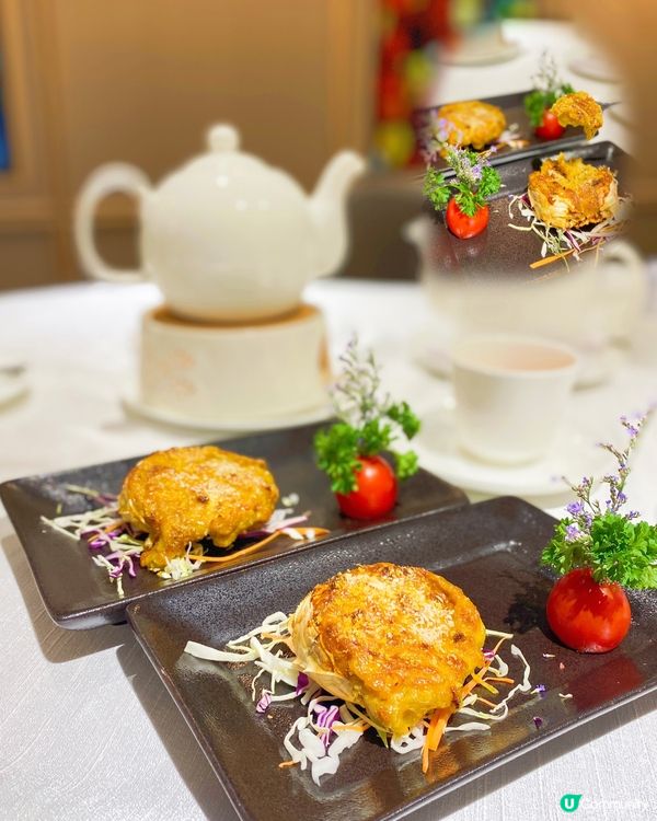 三訪銅鑼灣私房菜，位於28樓嘅餐廳，一邊面向馬場，一邊遠望海...