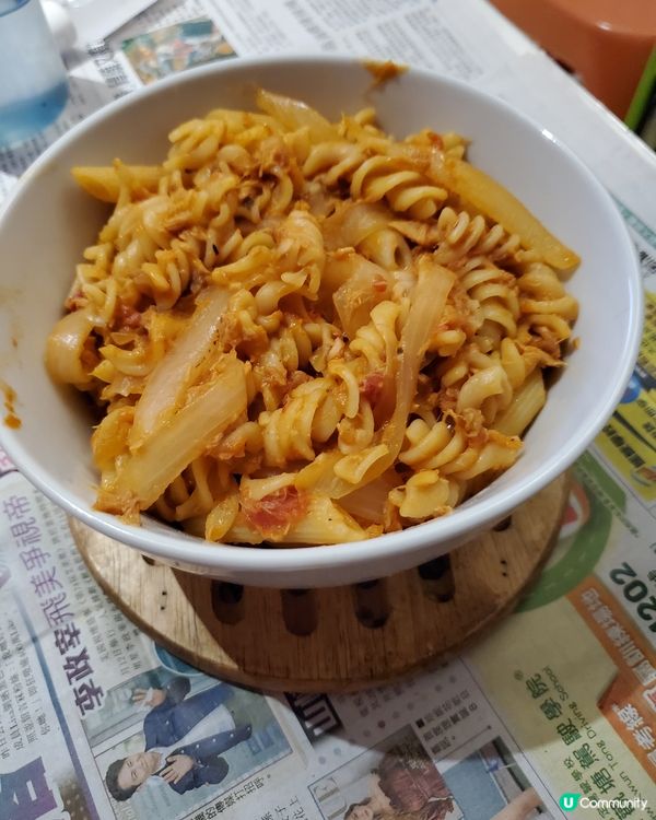 吞拿魚蕃茄螺絲粉