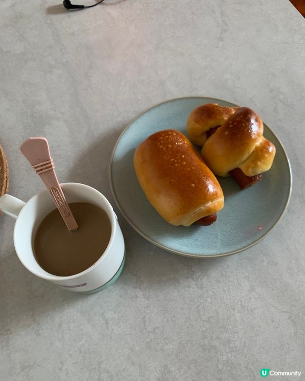 自己焗港式腸仔包😌 新鮮出爐永遠最好食🤭🤭