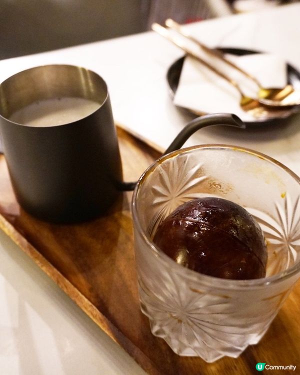 銅鑼灣𝑳𝒂𝒚𝒃𝒂𝒄𝒌 𝑪𝒂𝒇é & 𝑩𝒂𝒓超邪惡蟹粉拌麵🥰🦀...