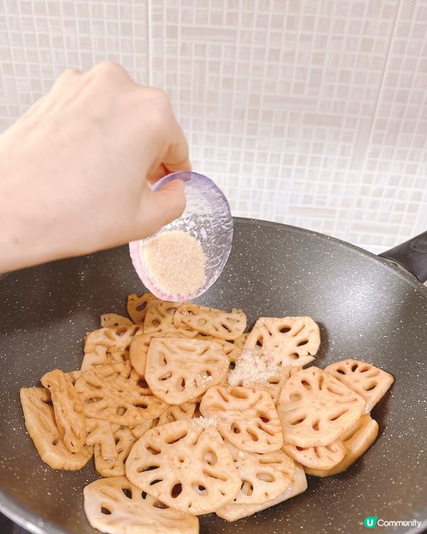 收工係街市$10 2 份蔬菜，其中一份$5 買了蓮藕，整咗個...