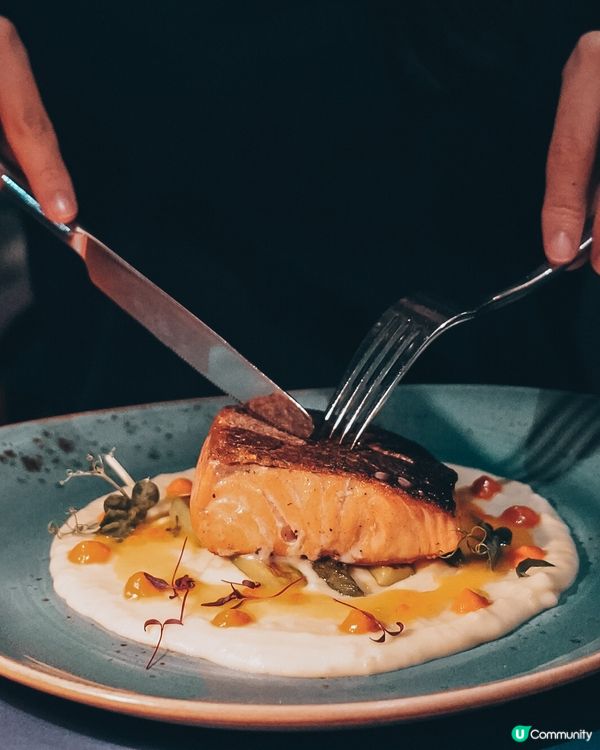 Mirage Bar & Restaurant