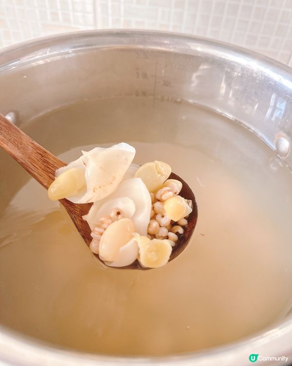 秋冬糖水 - 腐竹白果鮮白合薏米糖水