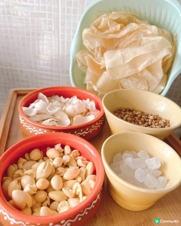 秋冬糖水 - 腐竹白果鮮白合薏米糖水