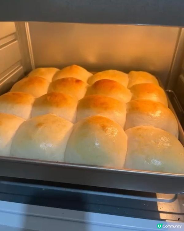 自己喺屋企整豆沙包，新鮮製造，仲可以濕爆啲餡😆一咬開滿滿嘅豆...