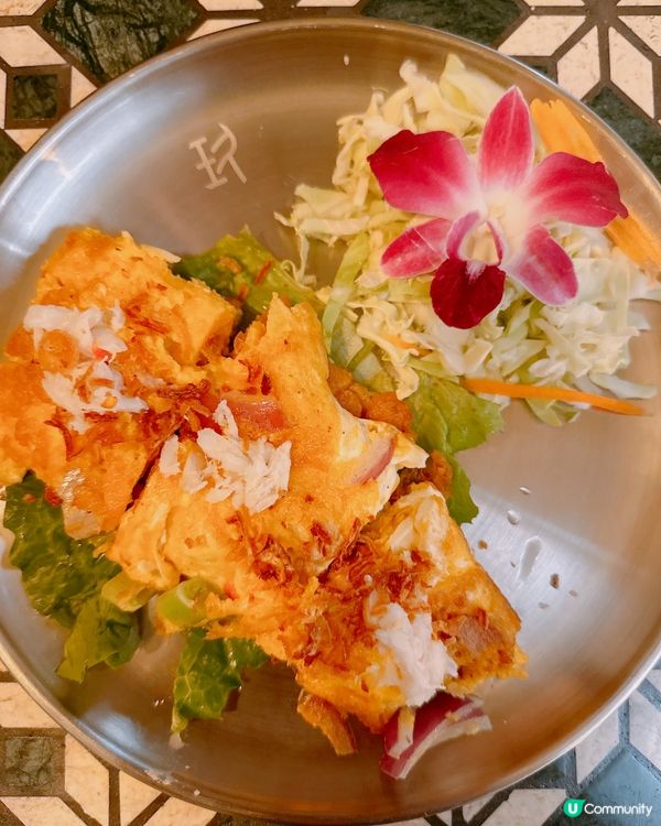 這間新開泰日Fusion餐廳，由泰藉廚師主理，下層有張長長的...