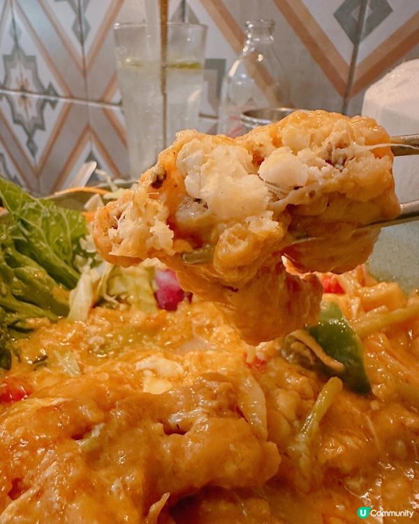 這間新開泰日Fusion餐廳，由泰藉廚師主理，下層有張長長的...