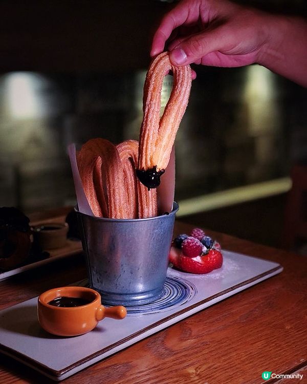 呢間位於中環嘅西班牙餐廳Espuma，佢哋有三間嘅分店都位於...