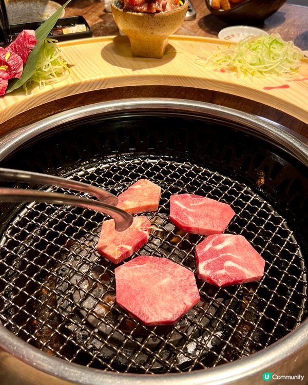 有朋友就快生日，又有朋友快要離港工作，咁就決定齊人時，大家先...