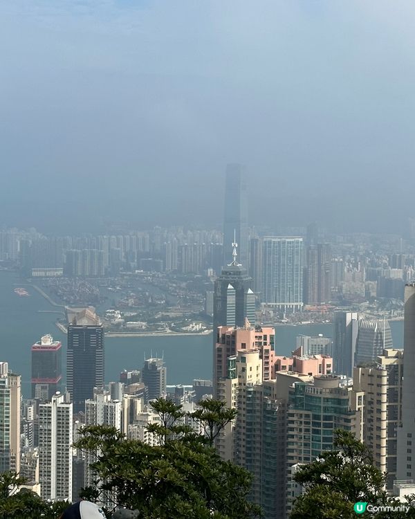 乘搭全新面貌的新一代山頂纜車去太平山頂！景觀更開揚，空間更寬...