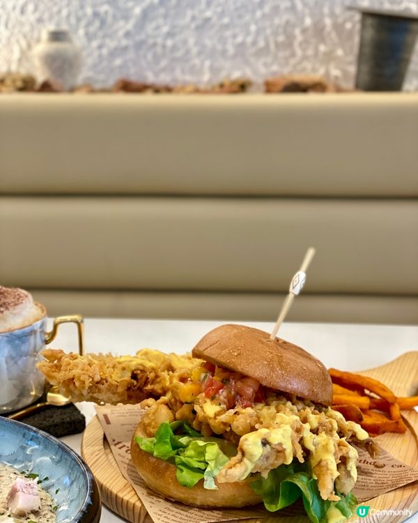 ✨超大隻軟殼蟹脆包‼️葵芳屋村隱世cafe⁉️