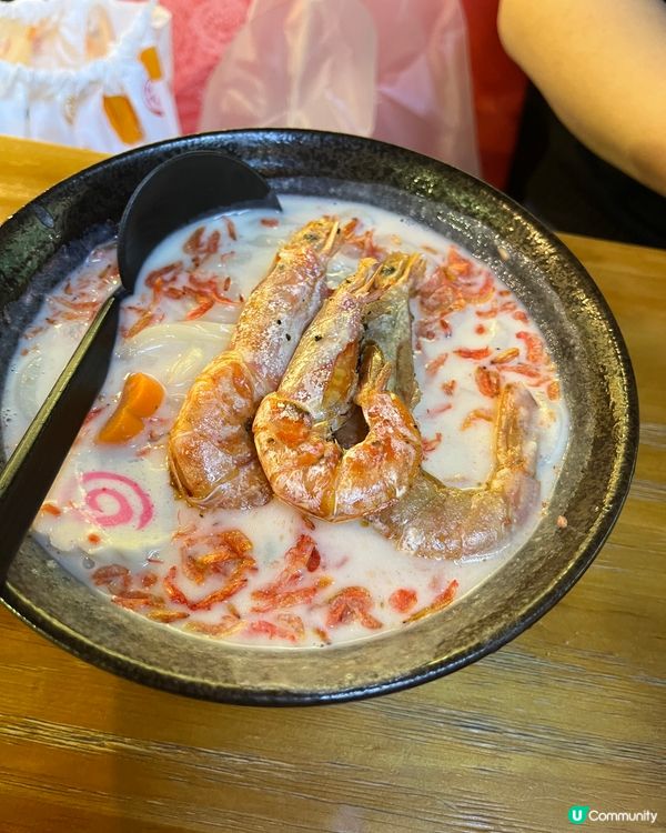 鹽燒海老湯烏冬湯底濃郁