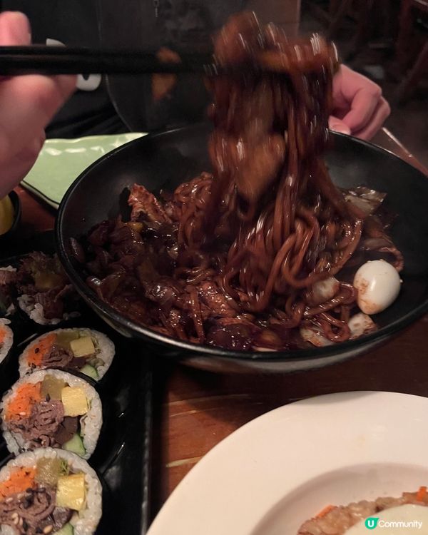 今年韓國餐廳大量進駐香港，outdark就係其中一間，仲係受...