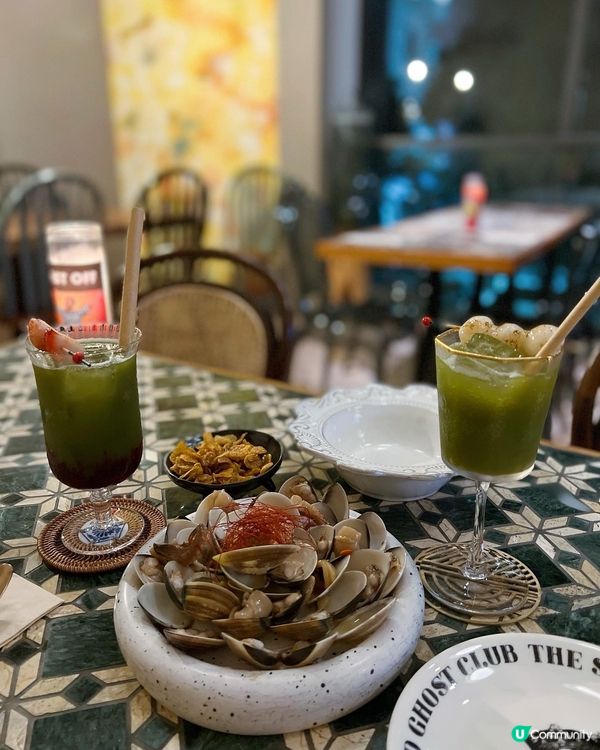 為朋友慶生，來了這餐廳，氛圍就是有些詭秘感 ，挺不錯 ，食物...