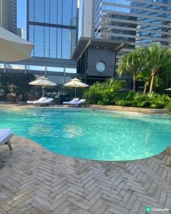 去staycation有間靚酒店房，要點打卡先最靚呢？當然係...