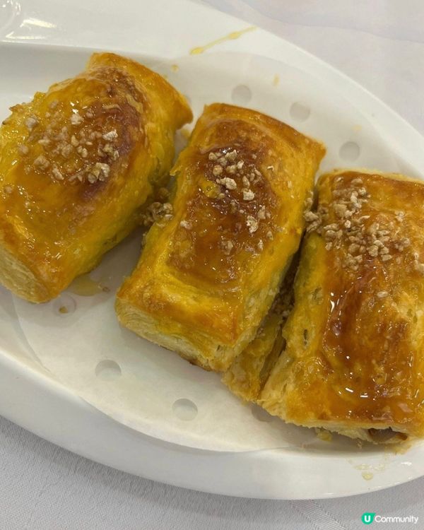 今日去咗APM行街，順便同埋媽咪去鱷魚恤中心飲茶，見《滿福庭...