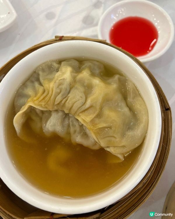 今日去咗APM行街，順便同埋媽咪去鱷魚恤中心飲茶，見《滿福庭...