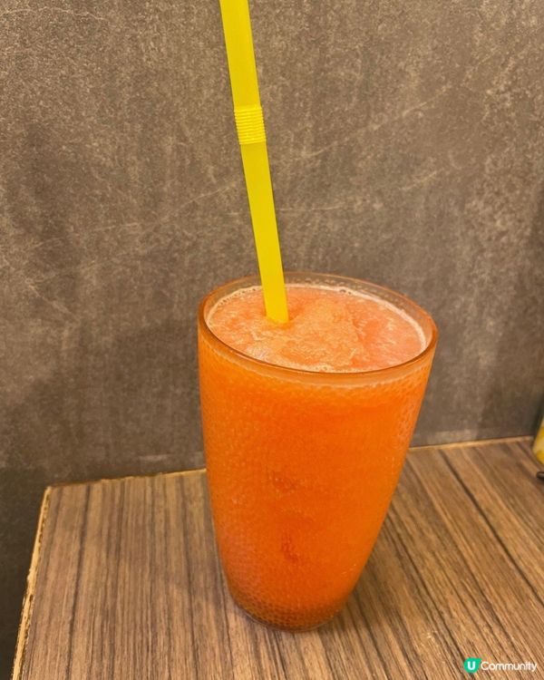 每次食泰菜都會點一杯西瓜冰飲，好清香嘅西瓜味道，甜甜地解膩一...