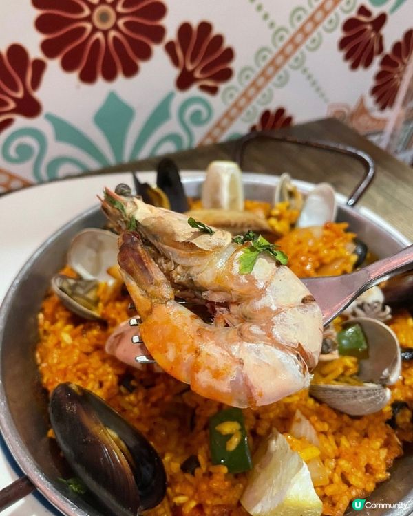 媽咪想試西班牙飯，知道新蒲崗Mikik商場有間西班牙餐廳，環...