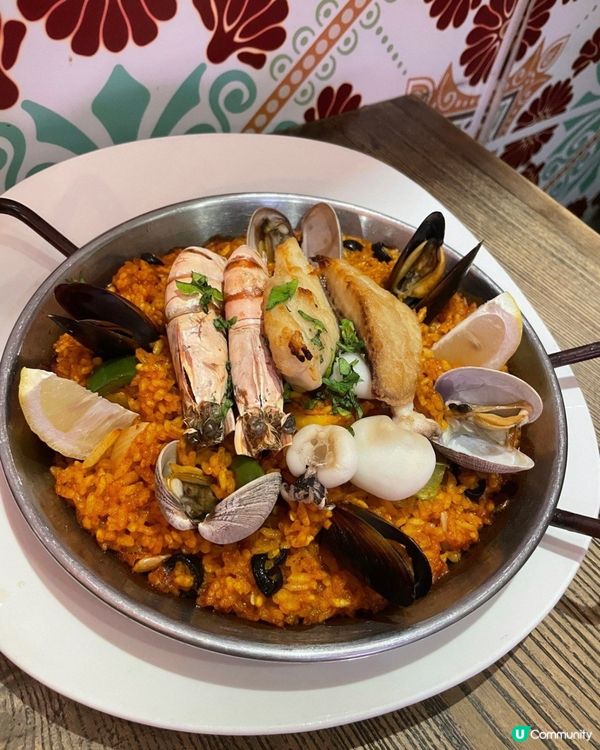 媽咪想試西班牙飯，知道新蒲崗Mikik商場有間西班牙餐廳，環...